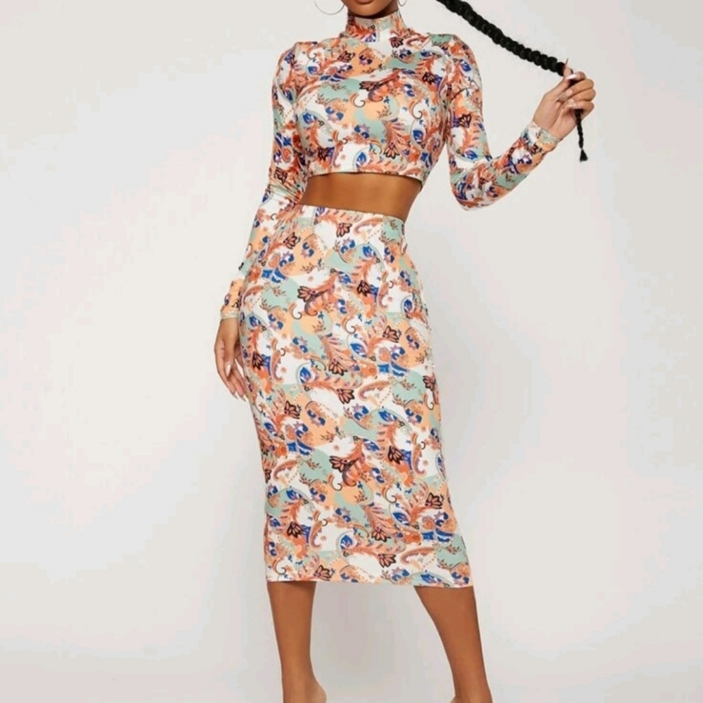 Crop top and skirt two piece set